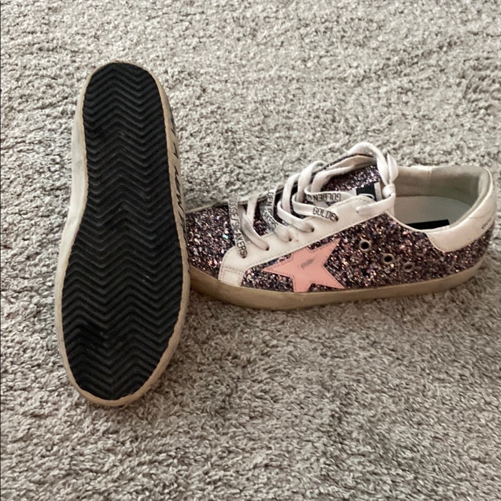 Golden Goose Pink and White Sneakers with Stylish Design - Picture 2 of 3